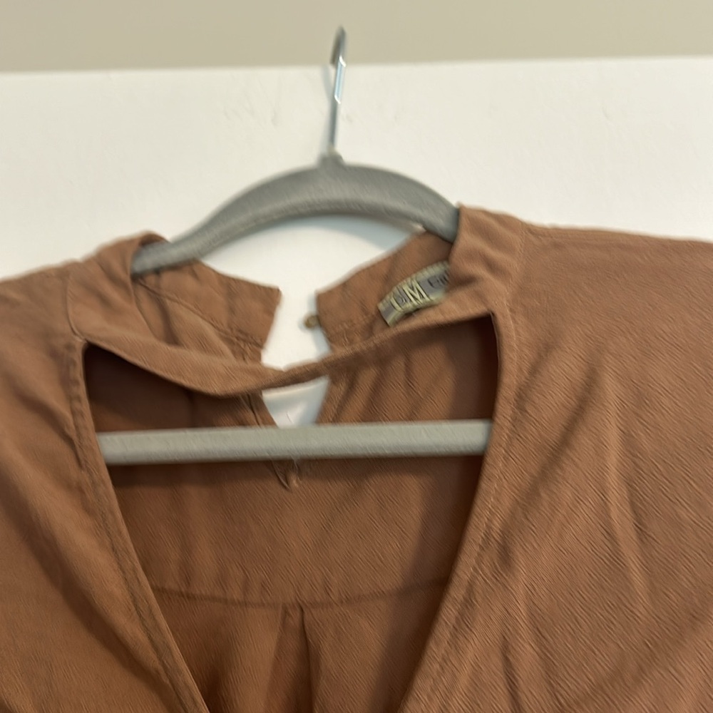 Callie Mac Brown Hi-Low Tunic | Linen Blend | Coastal Chic | Flowy Boho Top - Picture 4 of 7